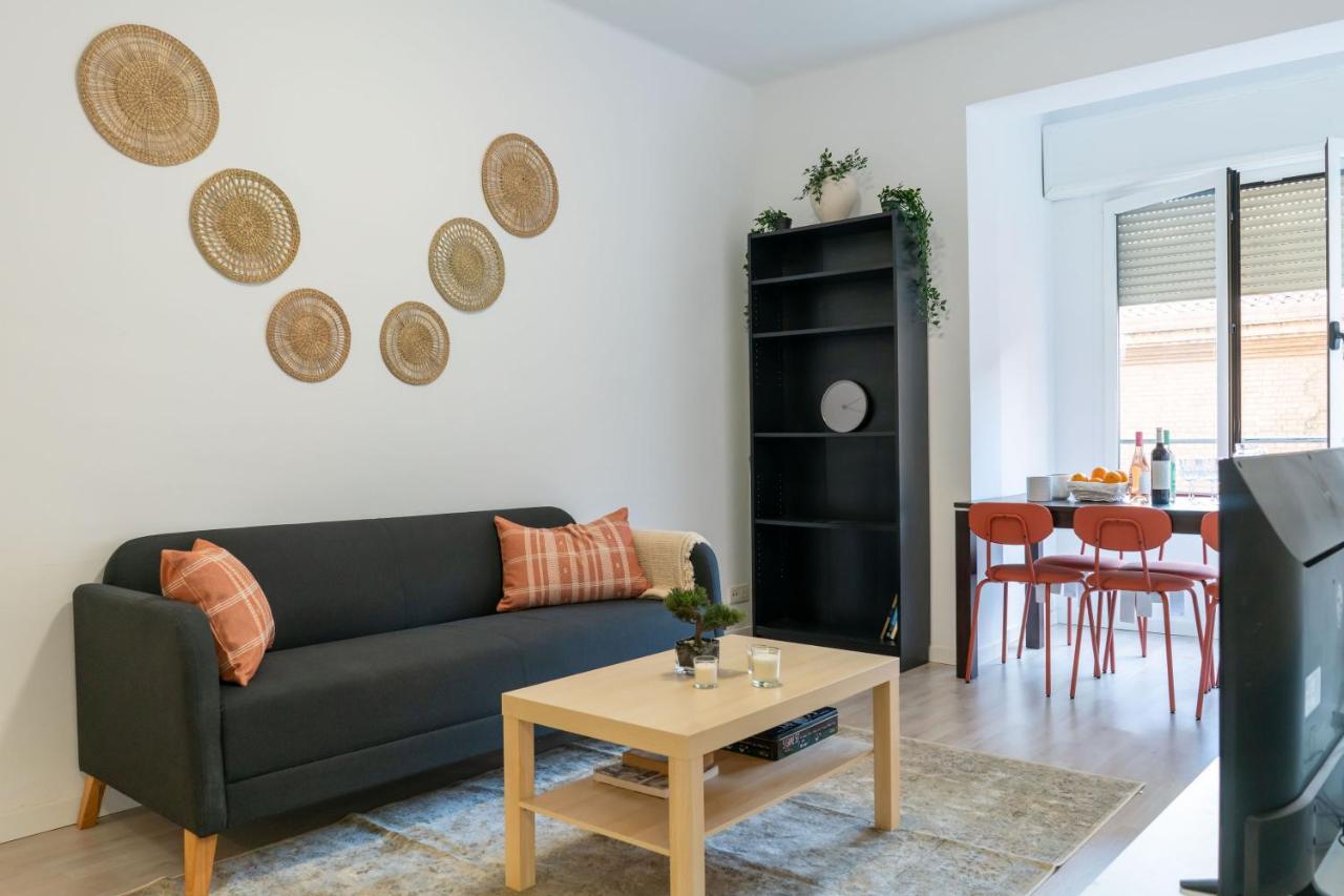 Orange Crush Barcelona Apartment Exterior photo